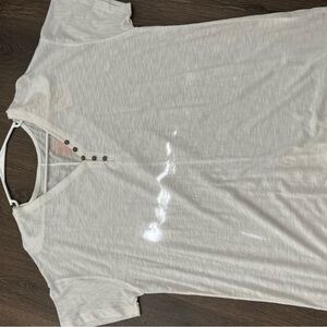 Casual White Buttoned Women's Top